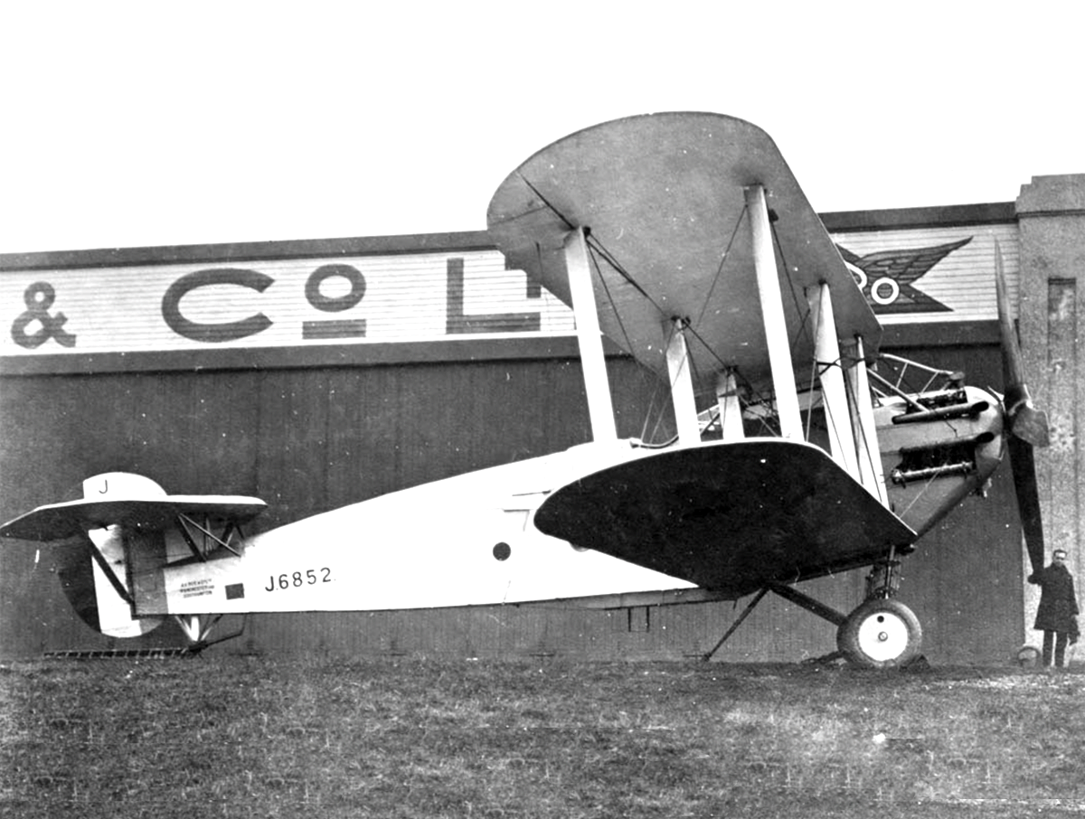 Napier Cub-powered Avro Aldershot II (J6852)